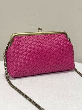 Magenta Woven Leather Handmade Kisslock Clutch/Phone Pouch/Evening Bag/Crossbody